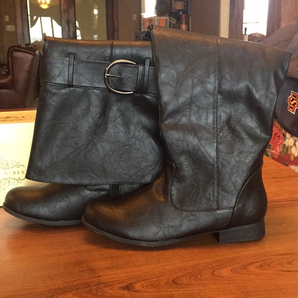 Charles Albert Knee High Black Boots!